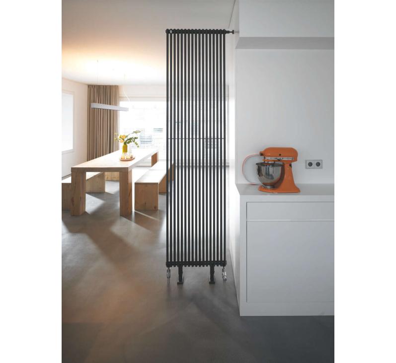 Kéva vertical simple - HK | Acova_rad_Keva_HK_EC_claustra_noir_amb_BD.jpg