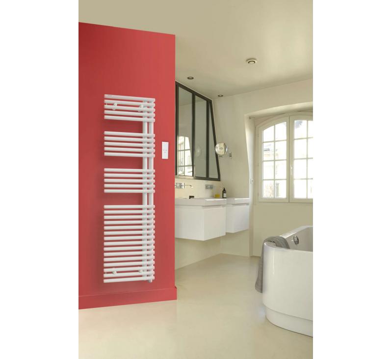 Cala Asymétrique Droite électrique IHD - TLNSR | Acova_Seche-serviettes_Cala-Asym_TLNSR_IHD_750W_HD_Amb.jpg